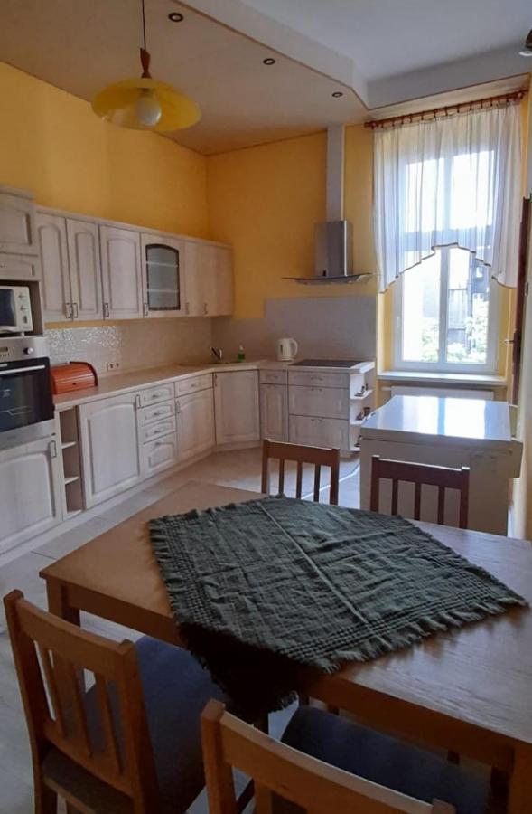 Апартаменты Apartament Kasztanowy Гливице Экстерьер фото