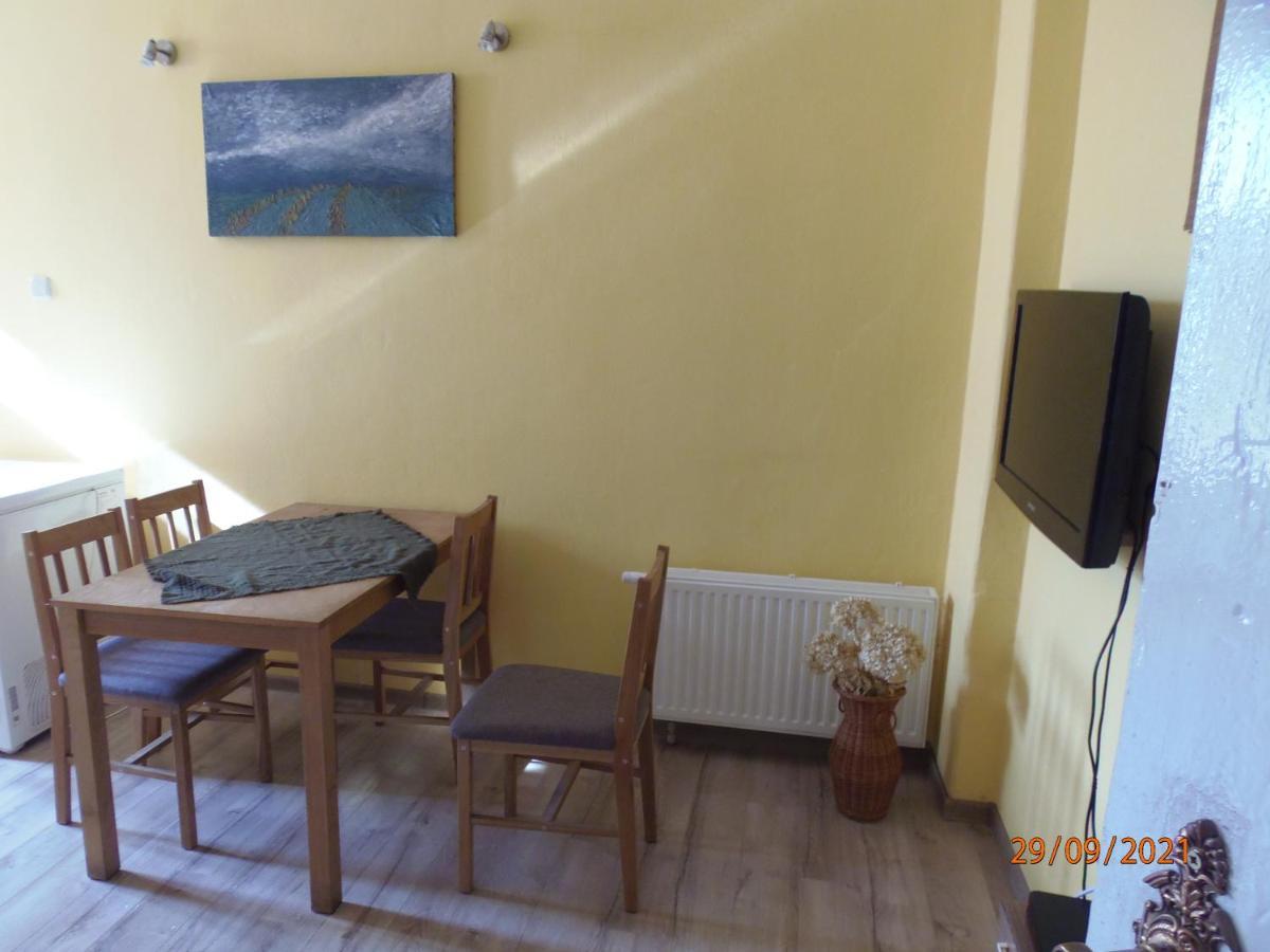 Апартаменты Apartament Kasztanowy Гливице Экстерьер фото