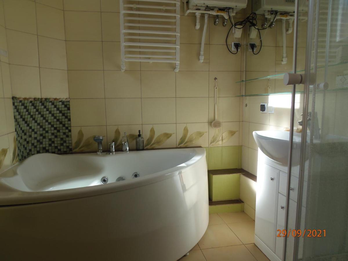 Апартаменты Apartament Kasztanowy Гливице Экстерьер фото