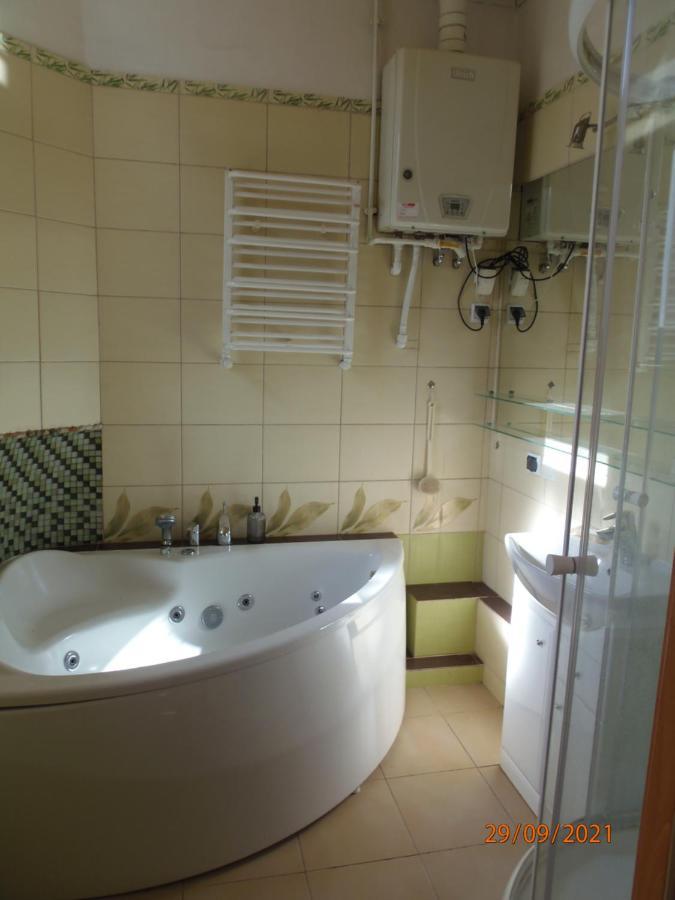 Апартаменты Apartament Kasztanowy Гливице Экстерьер фото